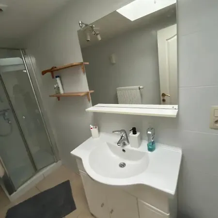 Habitacion Simple En Zaventem Belgica Exterior photo